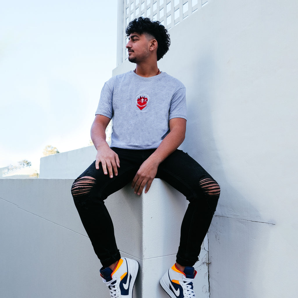 Grey 'Sacred Heart of Jesus' Unisex Tee